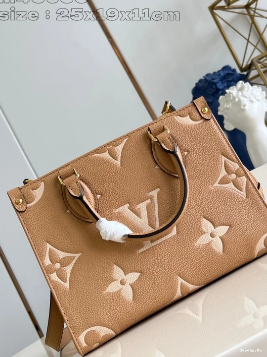 LOUIS ONTHEGO PM-25*19*11.5cm VUITTON 0331